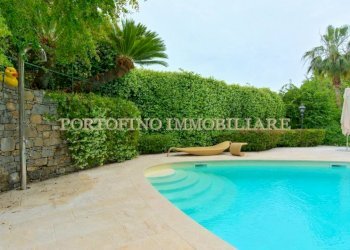 Piscina - Villa via Costantino Nigra, Rapallo - photo 30
