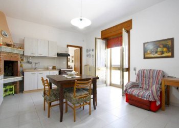 Cucina - Villa via Covile, Casarano - foto 8