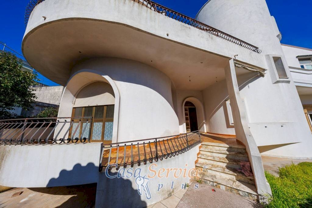 Facciata - Villa via Francesco Crispi, Taurisano - photo 3