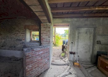 Stanza non arredata - Rustico via Barech, Angera - foto 21