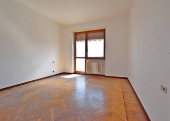 Camera da letto - Quadrilocale corso Italia, 40, Mondovì - foto 13