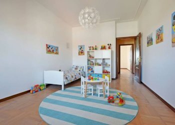 Camera da letto - Quadrilocale corso Italia, 40, Mondovì - foto 14