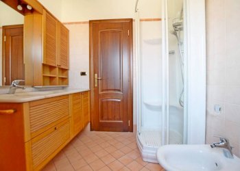 Bagno - Quadrilocale corso Italia, 40, Mondovì - foto 17