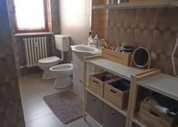 Bagno - Three-room apartment via Selene, Carrù - photo 4