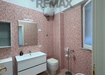 Bagno - Two-room apartment Vico Cacciottoli
51, Napoli - photo 7