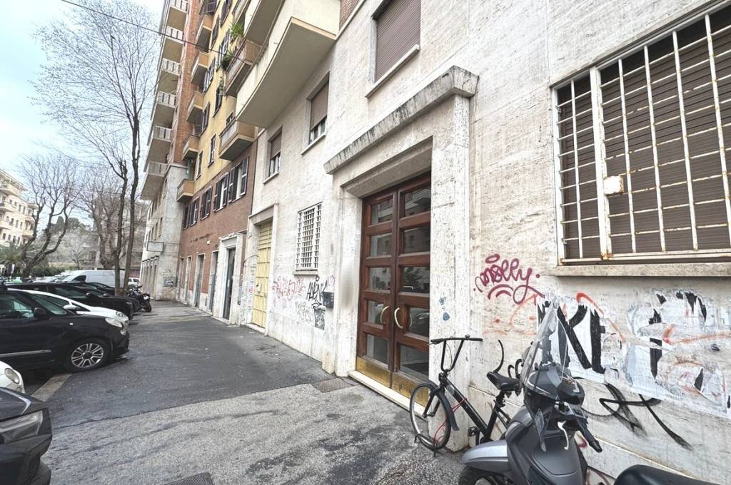 Facciata - Bilocale Roma - foto 2