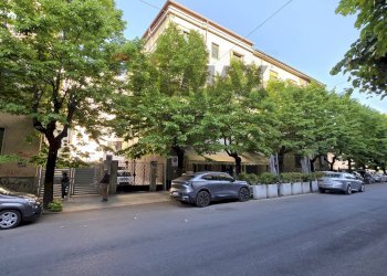 Edificio all\'aperto - Three-room apartment viale degli alimena
 
54, Cosenza - photo 1