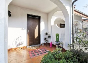 Patio esterno - Villa a Schiera via Asti, 33, Rivalta di Torino - foto 4