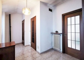 Corridoio - Villa a Schiera via Asti, 33, Rivalta di Torino - foto 32