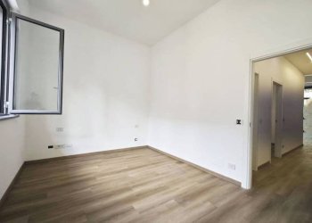Camera da letto - Trilocale corso Duca degli Abruzzi, 56, Torino (zona Crocetta) - foto 9