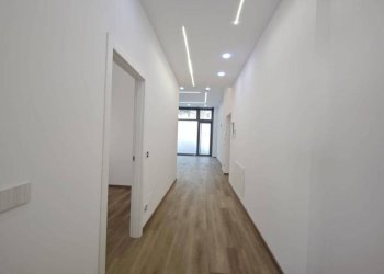 Corridoio - Trilocale corso Duca degli Abruzzi, 56, Torino (zona Crocetta) - foto 10