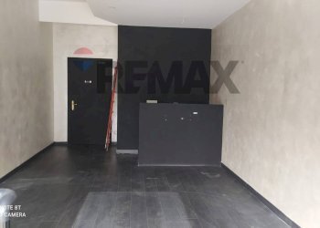 Ricezione / Lobby - Shop Via Pietro Maroncelli
73 C, Marino - photo 4