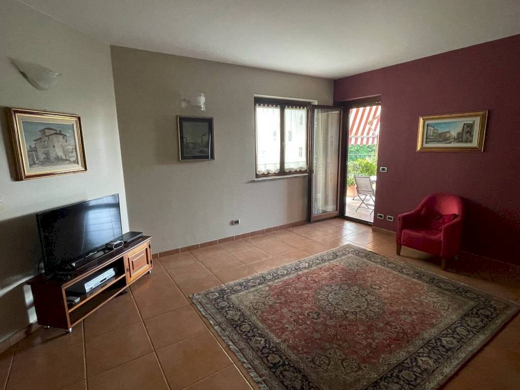 Salone - Three-room apartment via Tommaso Campanella, 12, Chieri - photo 2