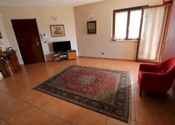 Salone - Three-room apartment via Tommaso Campanella, 12, Chieri - photo 4