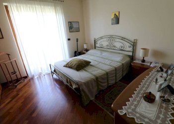 Camera da letto - Three-room apartment via Tommaso Campanella, 12, Chieri - photo 9