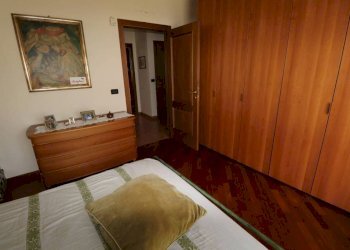 Camera da letto - Four-room apartment via Tommaso Campanella, 12, Chieri - photo 11