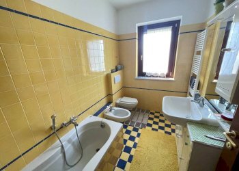 Bagno - Four-room apartment via Tommaso Campanella, 12, Chieri - photo 17