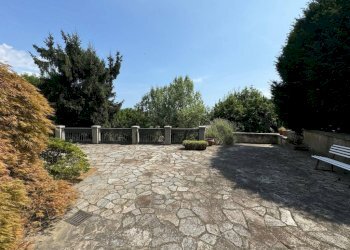 Cortile interno - Trilocale via Amedeo Avogadro di Quaregna, 26, Biella - foto 5