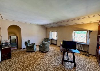 Salone - Three-room apartment via Amedeo Avogadro di Quaregna, 26, Biella - photo 15