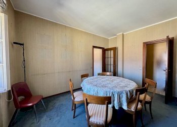 Camera da letto - Three-room apartment via Amedeo Avogadro di Quaregna, 26, Biella - photo 24