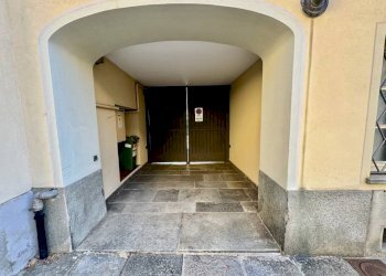 Interno palazzo - Three-room apartment via Amedeo Avogadro di Quaregna, 26, Biella - photo 32