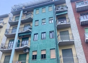 Facciata - Two-room apartment via Osasco, 22, Torino (neighborhood San Paolo) - photo 1