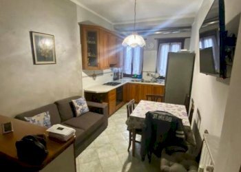 Salone - Two-room apartment via Osasco, 22, Torino (neighborhood San Paolo) - photo 5