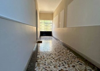 Interno palazzo - Bilocale via Osasco, 22, Torino (zona San Paolo) - foto 4