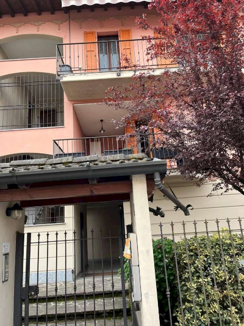 facciata - Two-room apartment via Fleming, Pandino - photo 1