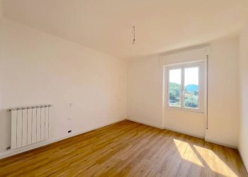 Camera da letto - Three-room apartment Pieve Ligure - photo 8