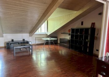 Salone - Attic corso Casale, 44, Torino (neighborhood Borgo Po) - photo 16