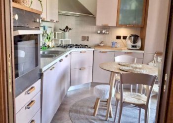 Cucina - Four-room apartment strada Cantone Caneparo, 10, Biella - photo 12