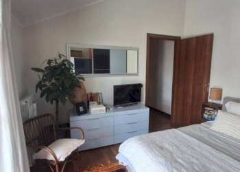 Camera da letto - Four-room apartment strada Cantone Caneparo, 10, Biella - photo 35