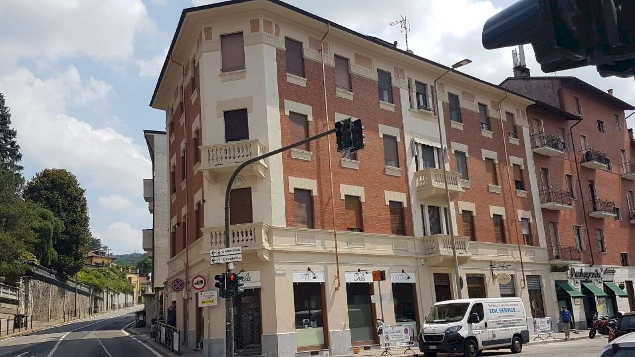 FACCIATA - Mansarda corso MONCALIERI, 259, Torino (zona Borgo Po) - foto 1