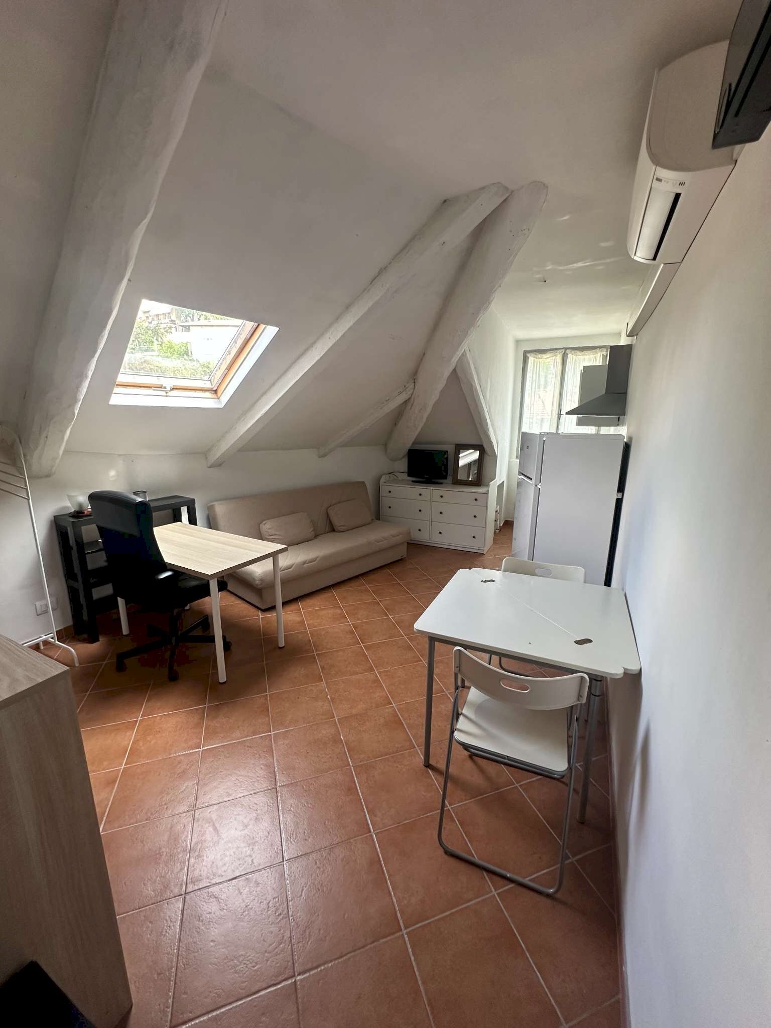 MONOLOCALE - Mansarda corso MONCALIERI, 259, Torino (zona Borgo Po) - foto 2