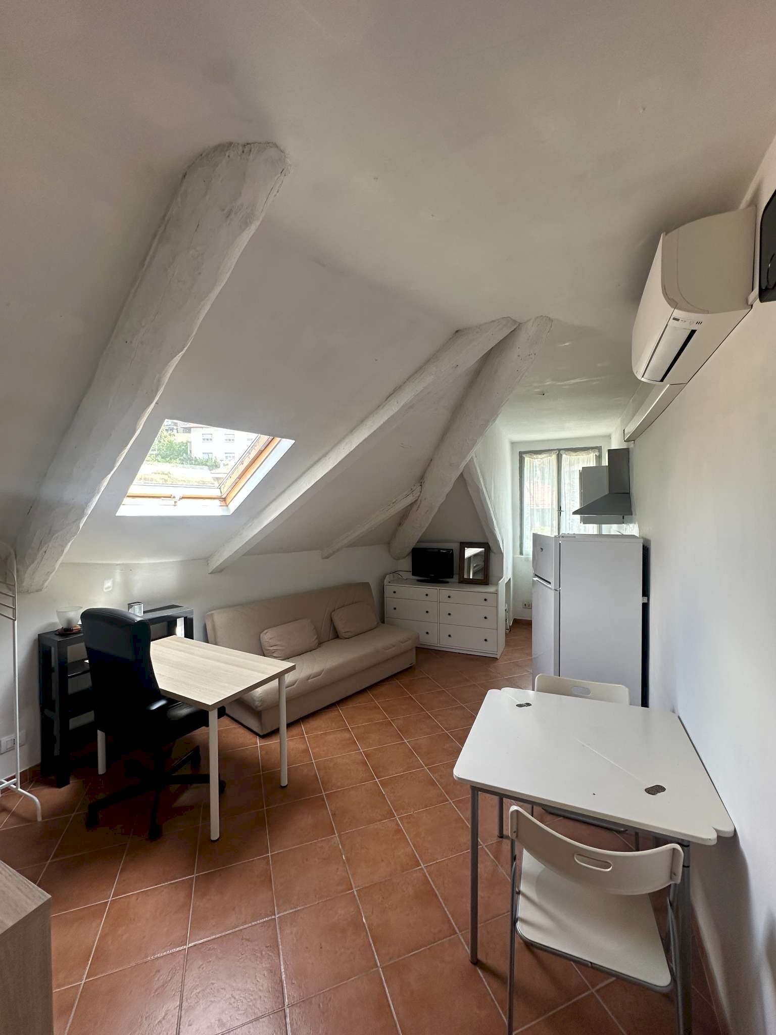 MONOLOCALE - Mansarda corso MONCALIERI, 259, Torino (zona Borgo Po) - foto 3