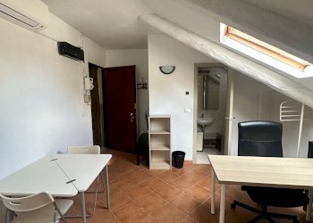 MONOLOCALE - Mansarda corso MONCALIERI, 259, Torino (zona Borgo Po) - foto 4