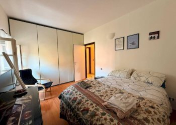 Camera da letto - Three-room apartment via Romana di Quarto, 113, Genova (neighborhood Quarto) - photo 8