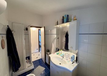 Bagno - Three-room apartment via Romana di Quarto, 113, Genova (neighborhood Quarto) - photo 15