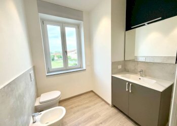 Bagno - Two-room apartment hamlet San Barnaba, Busca - photo 24