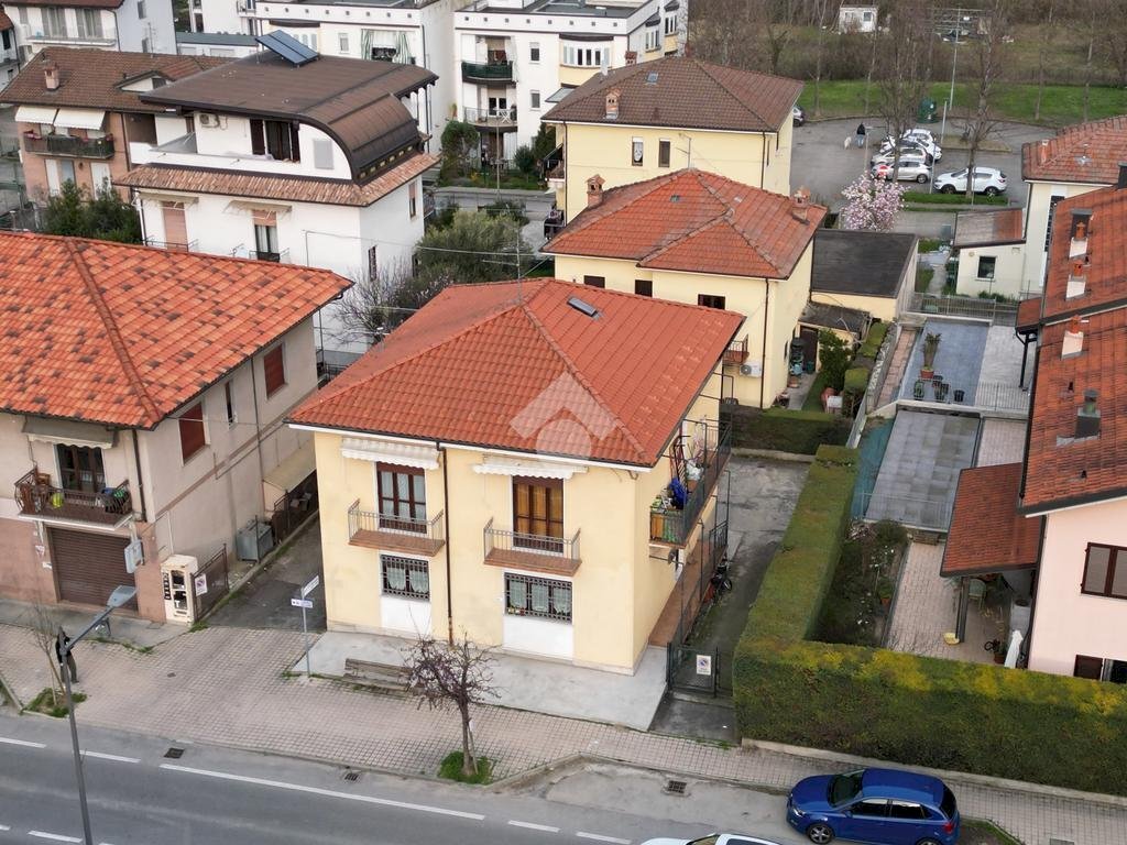 Four-room apartment Corso Cortemilia, Alba - photo 1