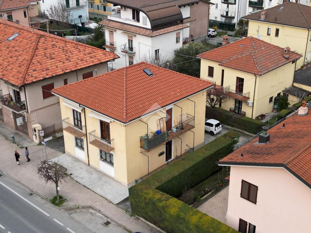 Four-room apartment Corso Cortemilia, Alba - photo 2