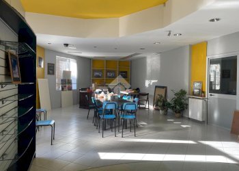 Negozio Via B. Sella, Valdilana - foto 18
