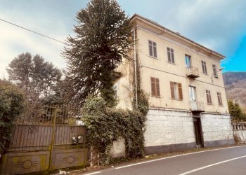 Casa semi indipendente Frazione Falcero, Valdilana - foto 1