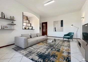 AI - zona living arredata - Four-room apartment Via Giuseppe Garibaldi 104A, Calcinaia - photo 2