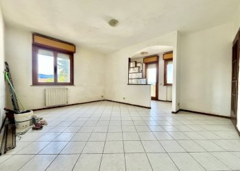 Zona living - Four-room apartment Via Giuseppe Garibaldi 104A, Calcinaia - photo 3