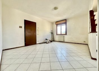 Zona living - Four-room apartment Via Giuseppe Garibaldi 104A, Calcinaia - photo 6