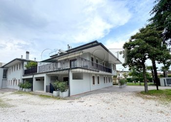 Esterno1 - Appartamento Via Pascoli 1, Quinto Vicentino - foto 4