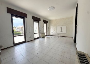 Soggiorno - Appartamento Via Pascoli 1, Quinto Vicentino - foto 6