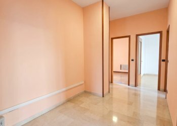 DISIMPEGNO NOTTE 1 - Four-room apartment Via XXV Aprile, Brescia - photo 11
